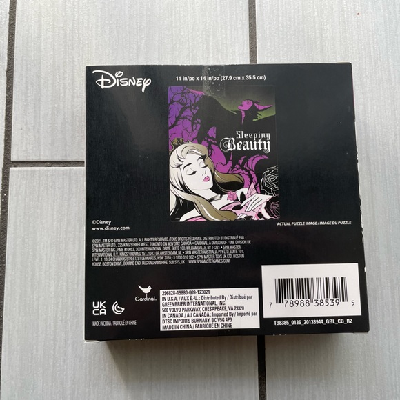 Sleeping beauty 500 piece super cute and entertaining puzzle. Brand new NWOT - Picture 3 of 3